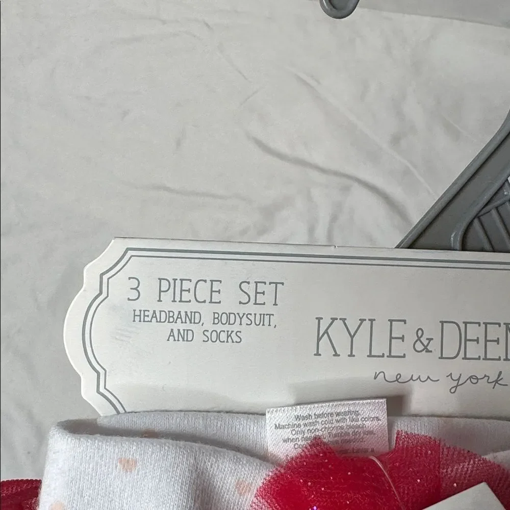 Kyle & Deena Baby 3 Piece “You Stole My Heart” Tulle Outfit. Size 0-3 Months.
